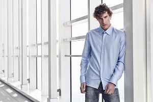 Košile Jan
Klasická elegantní košile dokáže obléci ministra, učitele, lékaře ...