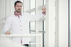 Košile COOL II:
Nápaditá letní elegance s klasickým zpracováním.