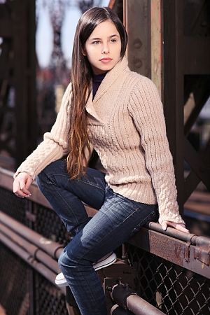 Vzorovaný svetr s šálovým límcem